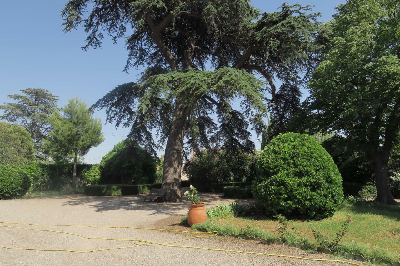 Bed and Breakfast Le Domaine De Fraissinet Ouveillan Exteriér fotografie